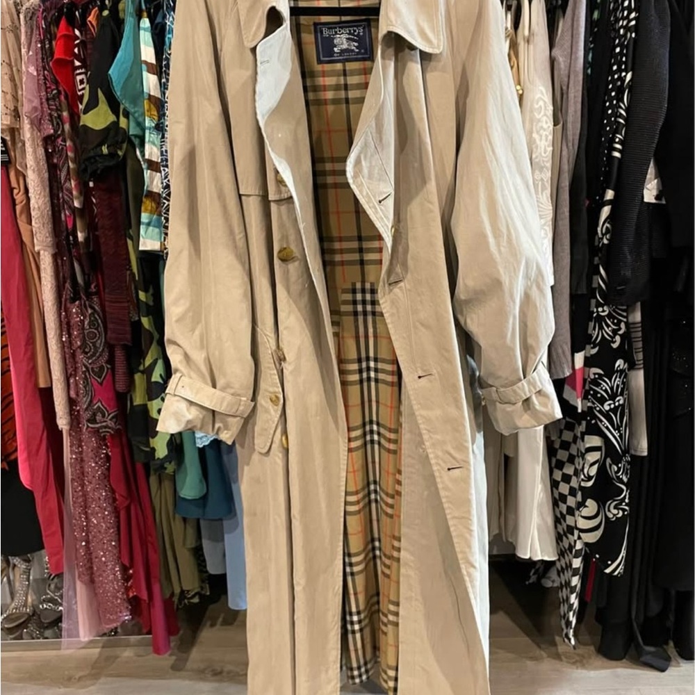 Burberry 70s or 80s Light Tan Trench Coat with Check Lining fit size L or XL